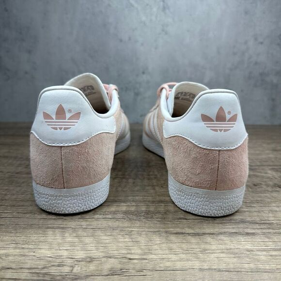 Adidas~Men\'s~Gazelle Vapor Pink/White Casual‎ Shoes Sneakers~Size 8.5~BB5472